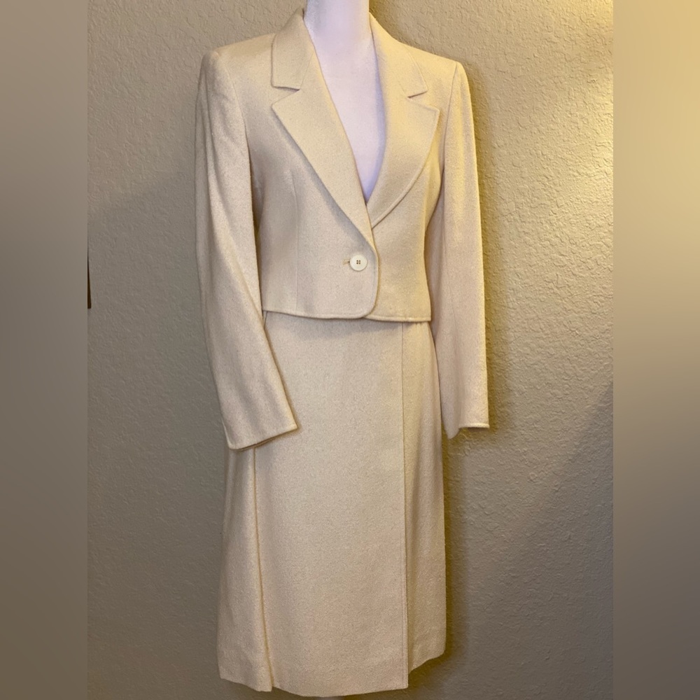 Jaeger 100% Raw Silk Women’s Jacket and Skirt Set. UK Size 12, US 8. Ivory. - Picture 3 of 9